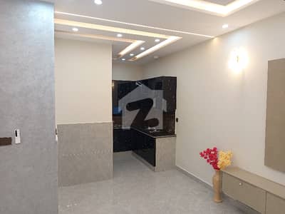 Idyllic Upper Portion Available In Central Park Housing Scheme For rent