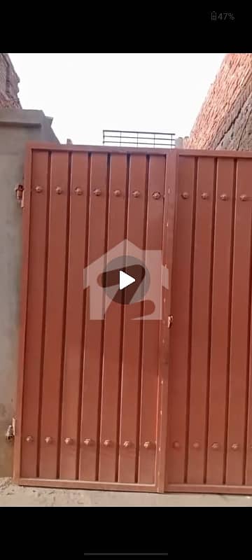 زکریا ٹاؤن ملتان میں 1 کمرے کا 2 مرلہ مکان 27.0 لاکھ میں برائے فروخت۔