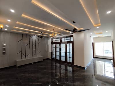 A Brand New 40x80 House Is Available For Sale