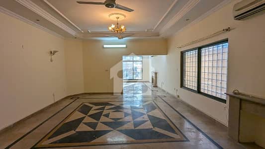 FOR SALE 533 Sq Yrd Renovated Double Storey House CDA Transfer F_8/1 FOR SALE 533 Sq Yrd Renovated Double Storey House CDA Transfer F_8/1