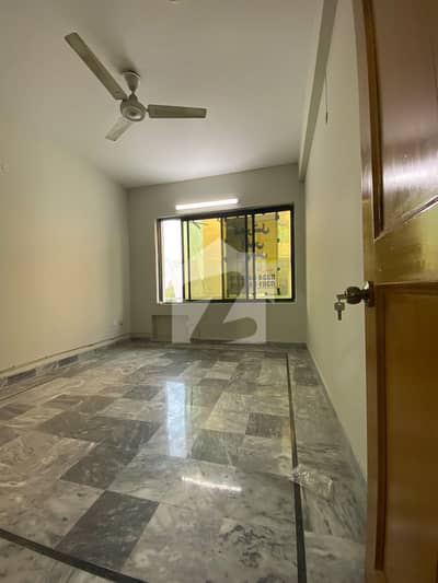 3 Bedroom Ground Floor Portion for Rent in I-8/2 Neat & Clean, Car Parking