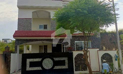 1800 Square Feet House In Central MPCHS - Block E For sale