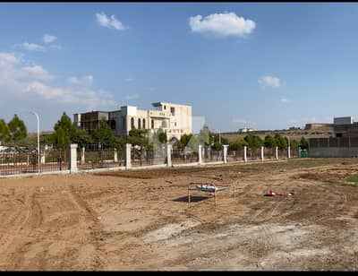 Gulberg Green D Block 10 Kanal Second To Corner 90series Plot Available On Investor Rate Gulberg Green D Block 10 Kanal Second To Corner 90series Plot Available On Investor Rate