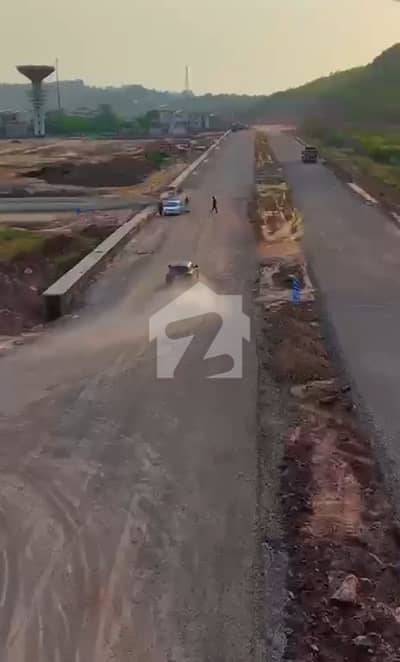 مارگلہ انکلیو مارگلہ ایونیو,اسلام آباد میں 5 مرلہ رہائشی پلاٹ 2.5 کروڑ میں برائے فروخت۔