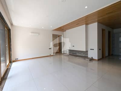 HOUSE FOR RENT Brand New Designer Triple Storey House F_7/4 HOUSE FOR RENT Brand New Designer Triple Storey House F_7/4