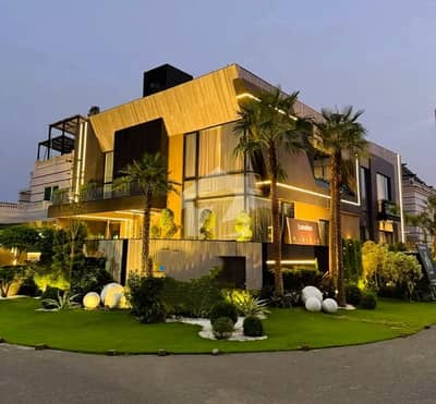 22 Marla Coner Ultra Modern Bungalow Situated At Top Location