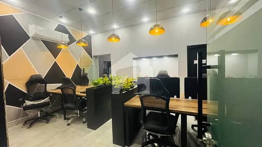 گلبرگ لاہور میں 7 مرلہ Studio دفتر 3.0 لاکھ میں کرایہ پر دستیاب ہے۔