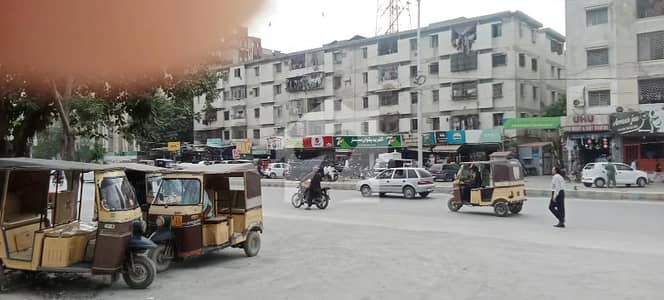 مسکان چورنگی کراچی میں 2 کمروں کا 5 مرلہ فلیٹ 1.4 کروڑ میں برائے فروخت۔