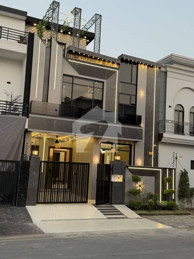 Central Park Housing Scheme 5 Marla House For Sale in BB-Block