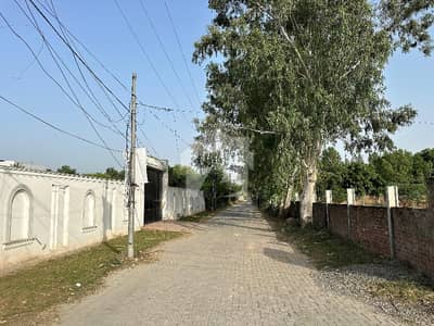 Farmhouse Plot For Sale Prime Location 4 Canal Plot For Sale