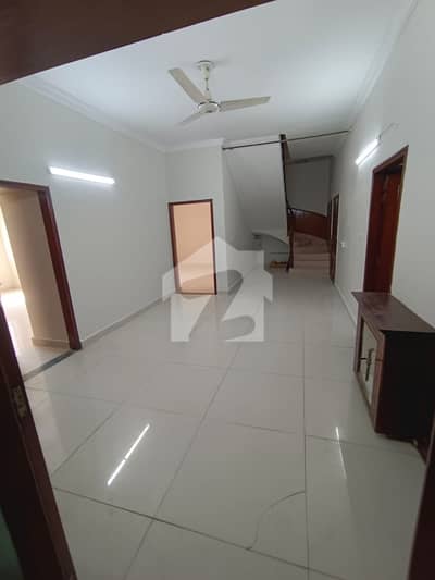 G10 Full House 6bed Attached Washroom 2 Dd 2 Tv Loune 2 Lounge 2 Kitchen 2 cars Parking 1Servant