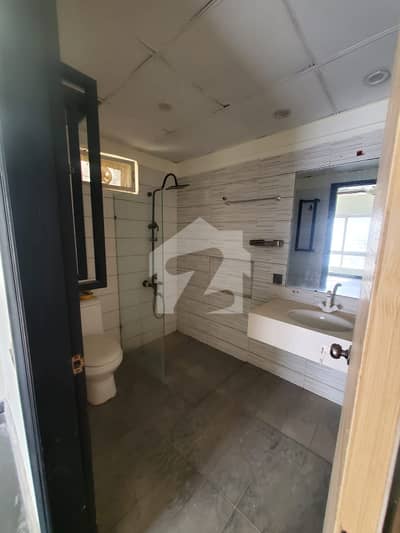 3 Bedroom, Prime location of bath Island, Pure West Open Well maintain, line water 24/7