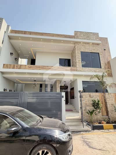 بنی گالہ اسلام آباد میں 6 کمروں کا 10 مرلہ مکان 4.7 کروڑ میں برائے فروخت۔