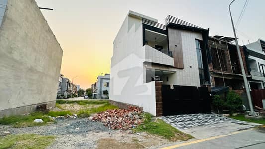 5 Marla Plot for Sale in Crystal Block, Park View City Lahore 5 Marla Plot for Sale in Crystal Block, Park View City Lahore