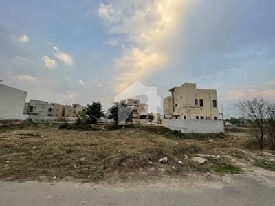 5 Marla plot at Prime Location in Reasonable Price