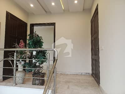 20-Marla,S Lower Locked & Upper Portion For Rent