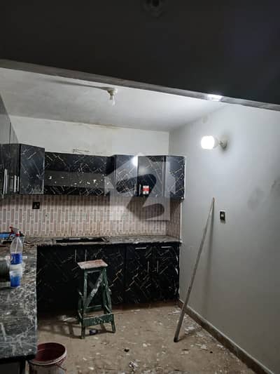 200yrd 3bd dd 3rd floor portion no lift pechs block2 near hasanzai restaurant cola karhai parking outside  Rent demand 120k