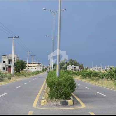 Zone 4 Sector D-3 South Kanal Plot