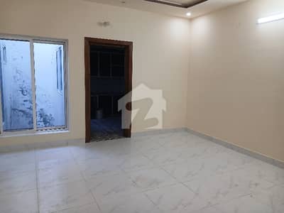 غالب سٹی فیصل آباد میں 3 کمروں کا 5 مرلہ مکان 75.0 ہزار میں کرایہ پر دستیاب ہے۔