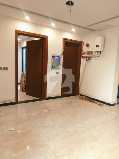 5 Marla Spacious Upper Portion Is Available In Ismail Valley For rent