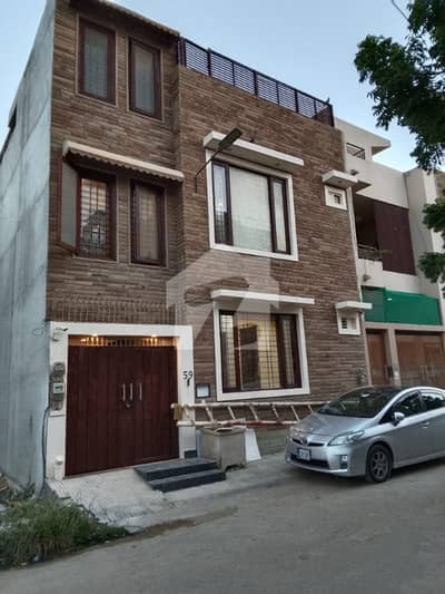 ڈی ایچ اے فیز 7 ایکسٹینشن ڈی ایچ اے ڈیفینس,کراچی میں 4 کمروں کا 5 مرلہ مکان 2.3 لاکھ میں کرایہ پر دستیاب ہے۔