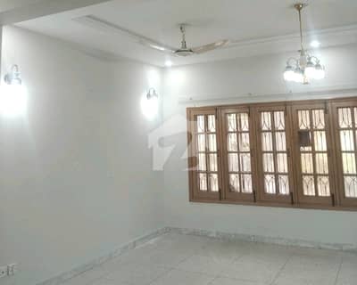 جی ۔ 11 اسلام آباد میں 6 کمروں کا 7 مرلہ مکان 2.6 لاکھ میں کرایہ پر دستیاب ہے۔