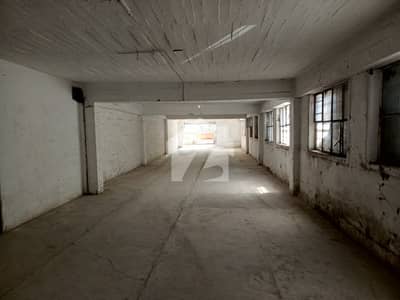 Property Links Offer Ground Floor 2600 Sqft Warhouse Availabel For Rent in I-9 Suitabel For Distribution