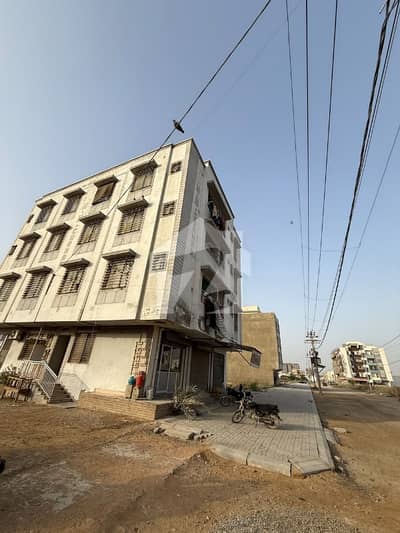 Ali Garh Society 1100 Square Feet Flat Up For rent