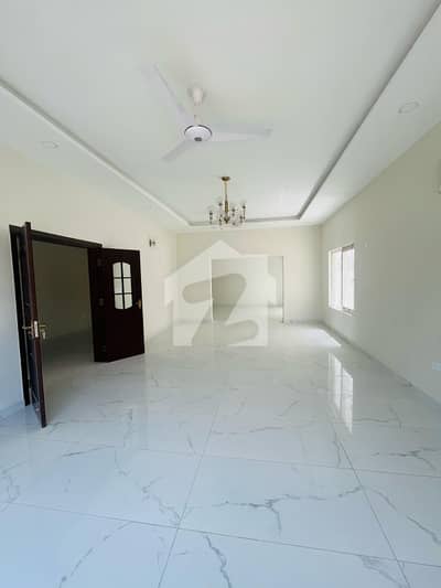 In Falcon Complex New Malir House Sized 500 Square Yards For Sale