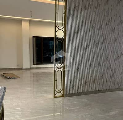 600 Yards like New first floor Luxury Portion For Rent,
