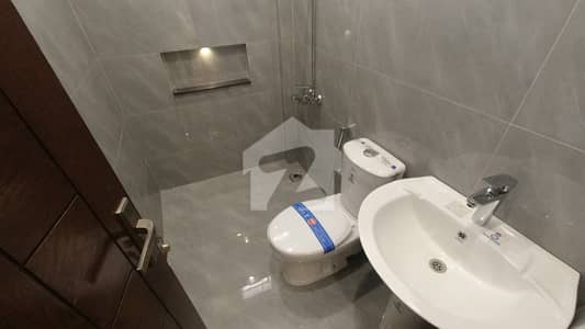 Corner 120 Square Yards House For sale In Karachi