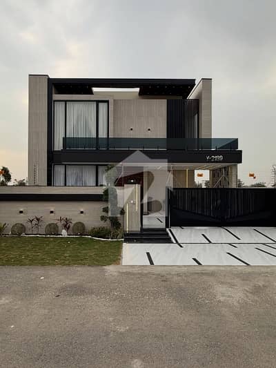 BRAND NEW ULTRA-MODERN 1 KANAL HOUSE FOR SALE