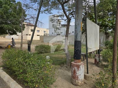 پاکستان اٹامک انرجی کمیشن سوسائٹی سکیم 33 - سیکٹر 52-اے,سکیم 33,کراچی میں 18 مرلہ رہائشی پلاٹ 2.25 کروڑ میں برائے فروخت۔