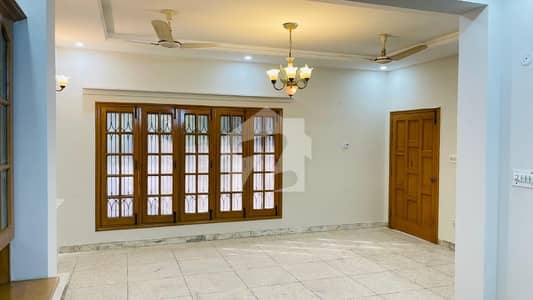 2100 Square Feet House In F-11/2