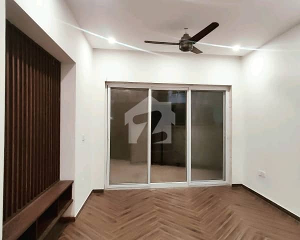 G-13 House Sized 14 Marla Is Available G-13 House Sized 14 Marla Is Available
