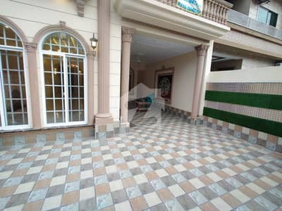 10 Marla Brand New Luxury Duplex Spanish Design House All Original Picture Attached With Direct Owner Meeting For Sale In PIA Society Near Wapda Gol Chakar Or Johar Town.