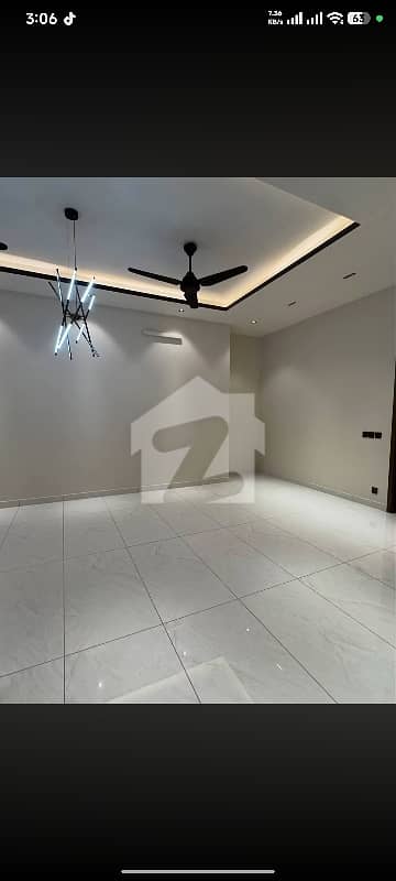 600 Square Yards Upper Portion In DHA Phase 7 Extension