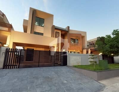 Centrally Located Prime Location House For sale In G-13/2 Available