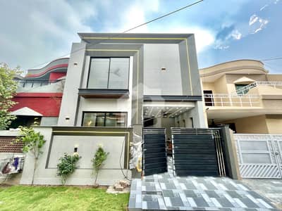 5 Marla Modren Designe House Available For Sale In lake City Proper A Block All Fecilities Are Available