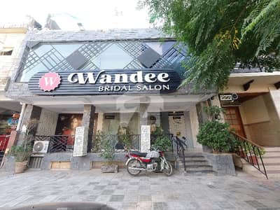 On Excellent Location 2700 Square Feet Building In F-11 For Sale