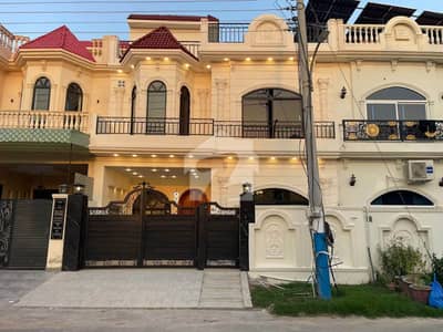 5 Marla Beautiful Spanish Style Park Facing House for Sale 5 Marla Beautiful Spanish Style Park Facing House for Sale