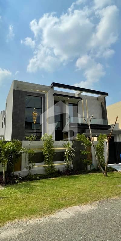 1 KANAL SUPER MODERN BRAND NEW HOUSE FOR SALE IN PHASE 7 DHA LAHORE. 1 KANAL SUPER MODERN BRAND NEW HOUSE FOR SALE IN PHASE 7 DHA LAHORE.