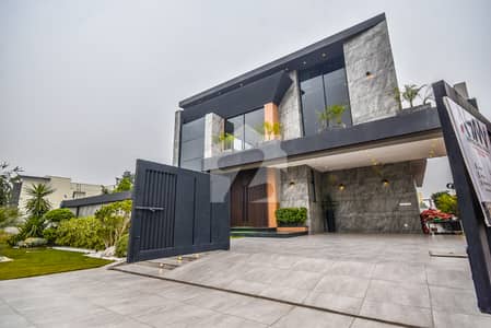 ONE KANAL DESIGNER HOUSE FOR SALE NEAR PARK IN DHA PHASE 7 LAHORE