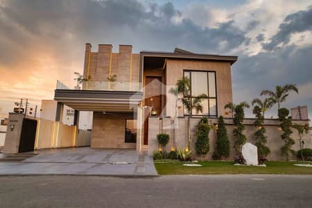 100% ORIGNAL 5 MARLA EYE CATCHING SUPERB LUXURY BUNGALOW FOR SALE ON TOP LOCATION