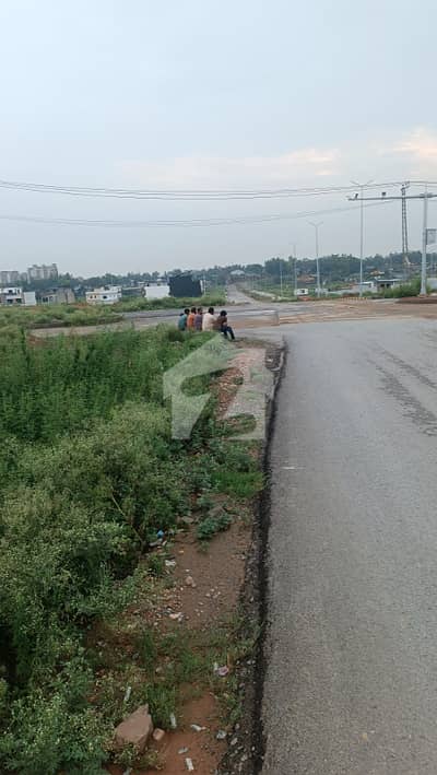 G15/3 25x50 Possession Double Road Plot East Service Road For Sale FGEHA Transfer