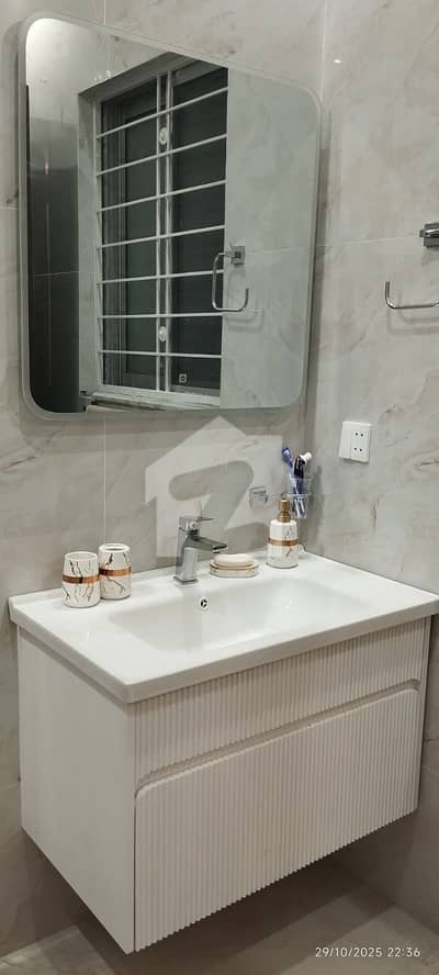 10 Marla Fully Furnished House For Rent Bahria Town Lahore Secter C Prime Location Near Park Masjid School Hospital Commercial Market