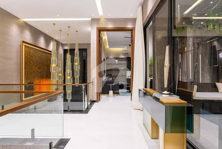 100% ORIGNAL 5 MARLA EYE CATCHING SUPERB LUXURY BUNGALOW FOR SALE ON TOP LOCATION