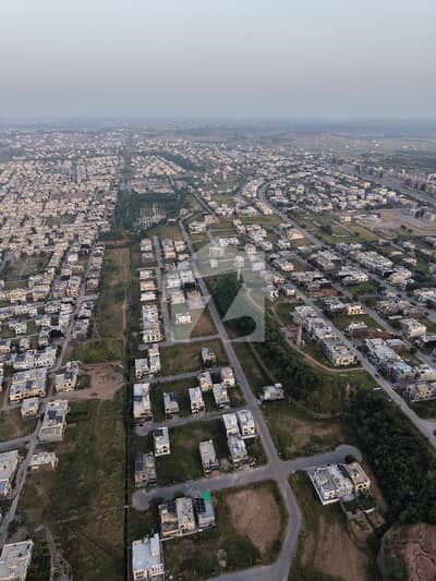بحریہ ٹاؤن فیز 8 ۔ عثمان بلاک بحریہ ٹاؤن فیز 8 ۔ سفاری ویلی,بحریہ ٹاؤن فیز 8,بحریہ ٹاؤن راولپنڈی,راولپنڈی میں 7 مرلہ رہائشی پلاٹ 80.0 لاکھ میں برائے فروخت۔