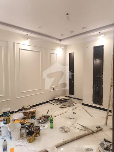 2ND FLOOR THREE BEDROOMS D/L FB AREA BLOCK 10