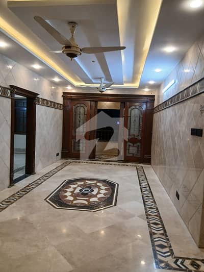 1150 Square Feet 3 Bedrooms Drawing Lounge Kitchen 3rd Floor With Lift Standby Generator Available For Rent In Clifton Block 2